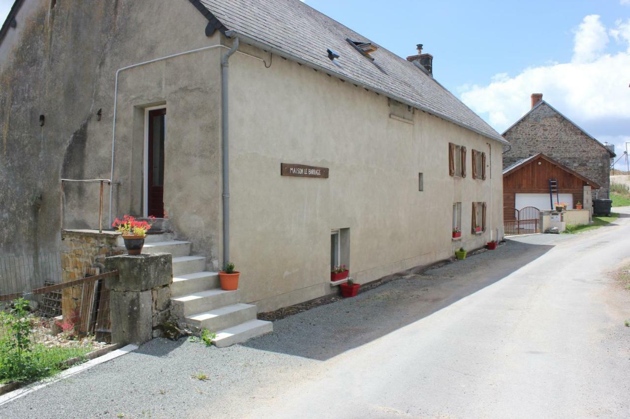 Maison Le Barrage Saint-Gervais-dʼAuvergne エクステリア 写真