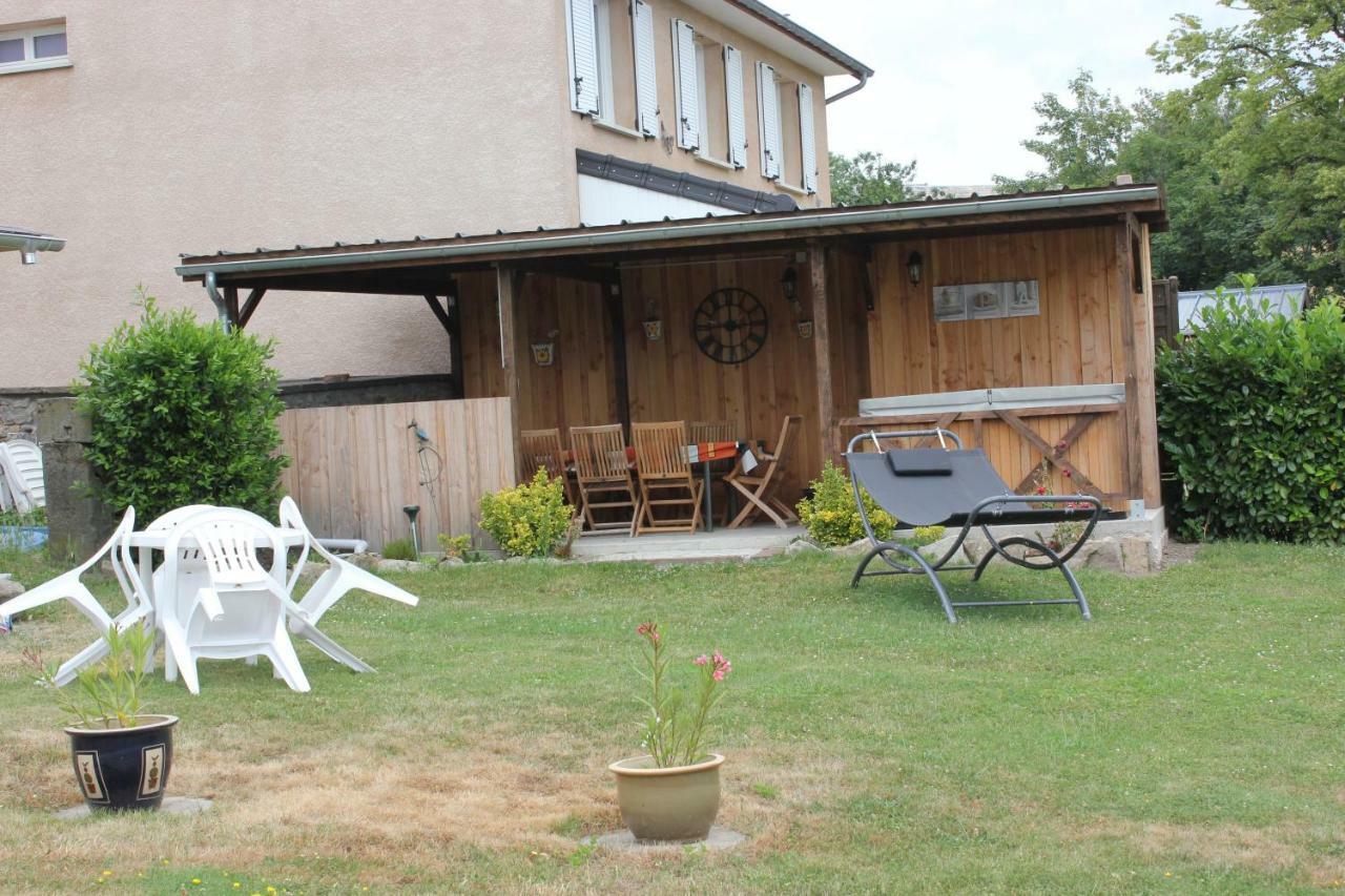 Maison Le Barrage Saint-Gervais-dʼAuvergne エクステリア 写真